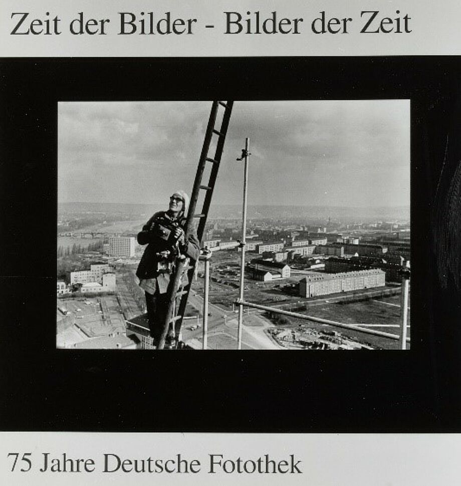 Klaus-Dieter Schumacher: Tafel aus der Ausstellung „Zeit der Bilder – Bilder der Zeit. 75 Jahre Deutsche Fotothek Dresden“, 8.11.1999–7.1.2000, © SLUB / Deutsche Fotothek / Klaus-Dieter Schumacher